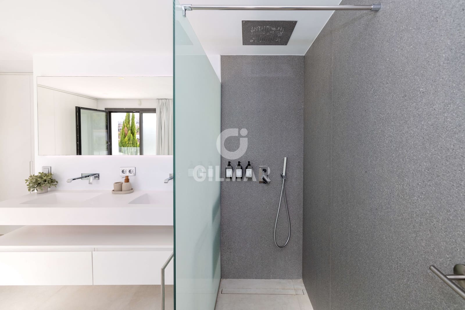 5 sypialnia Willa na sprzedaż w Nueva Andalucia z basenem garażem - 2 990 000 € (Ref: 10030921)