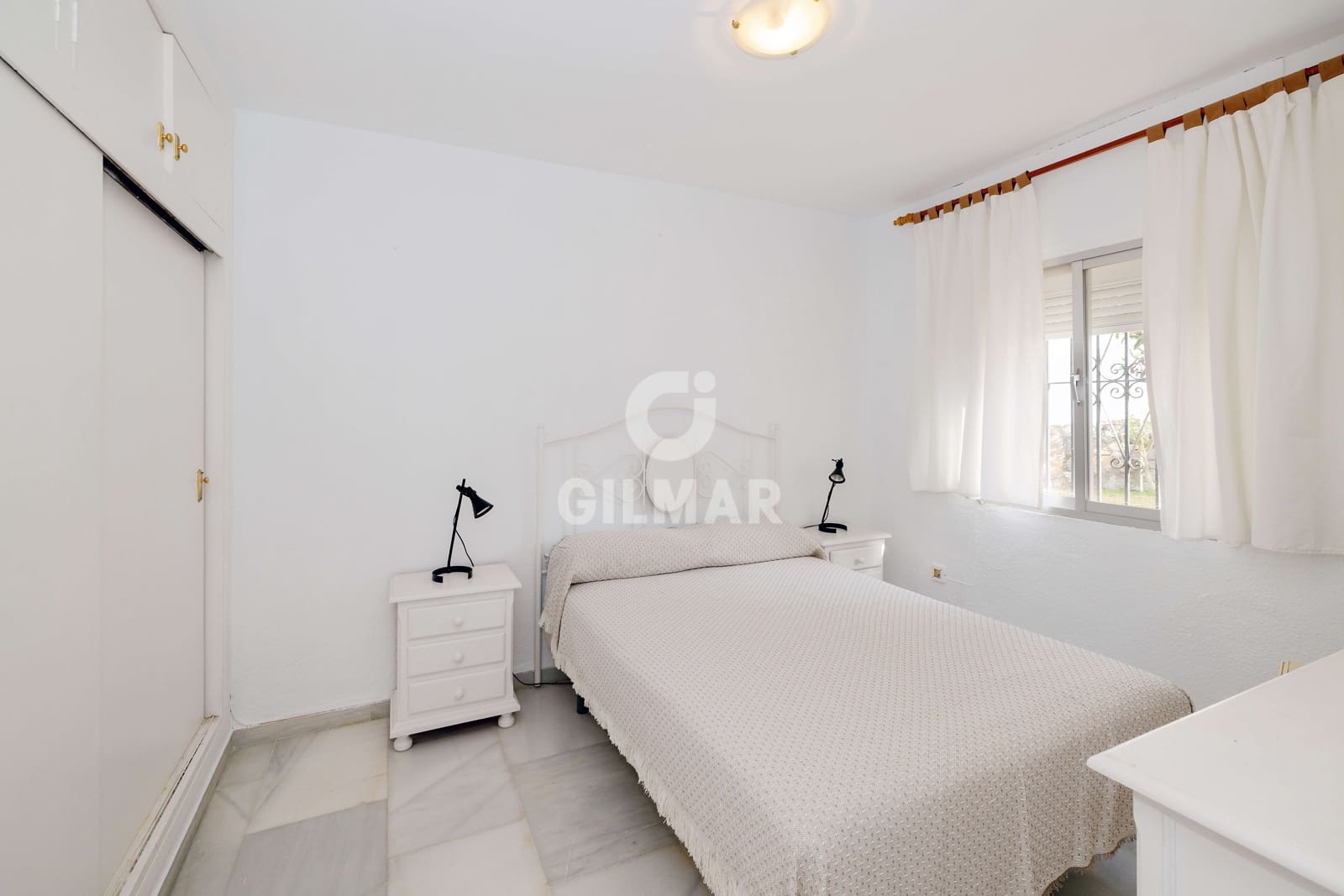 Chalet de 4 habitaciones en Nueva Andalucia en venta con piscina garaje - 1.070.000 € (Ref: 10030922)