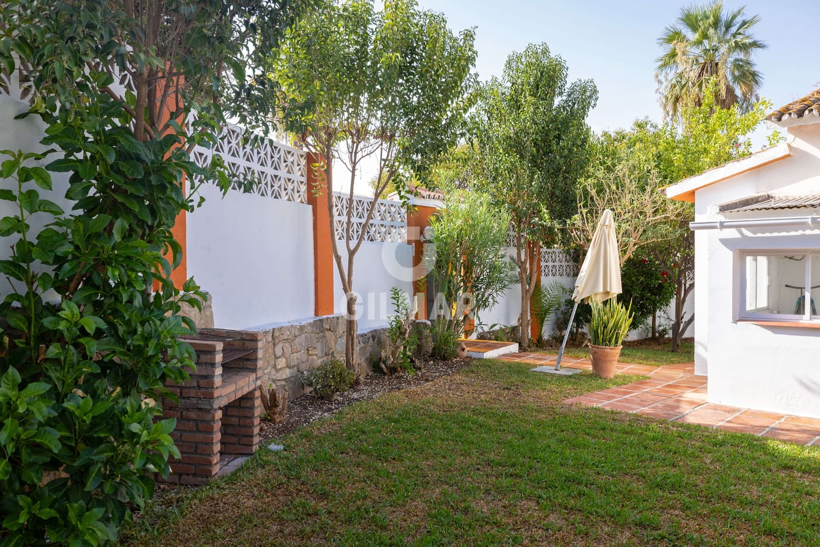 Chalet de 4 habitaciones en Nueva Andalucia en venta con piscina garaje - 1.070.000 € (Ref: 10030922)