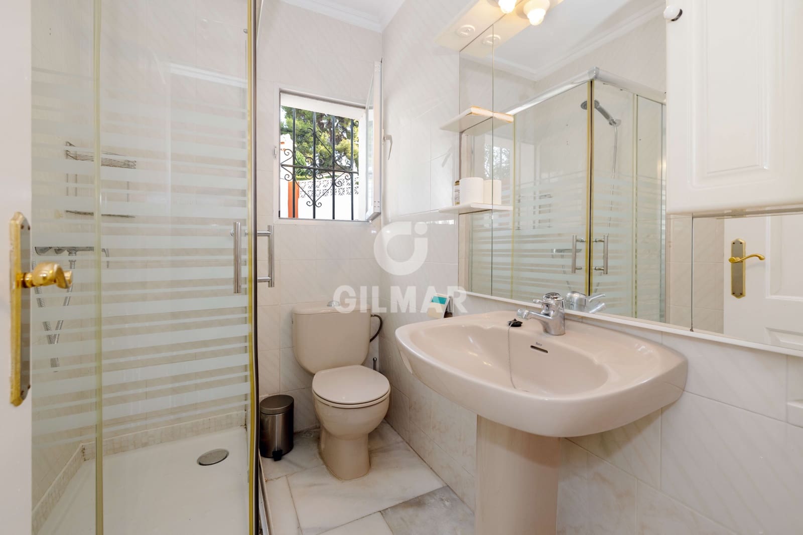 Chalet de 4 habitaciones en Nueva Andalucia en venta con piscina garaje - 1.070.000 € (Ref: 10030922)
