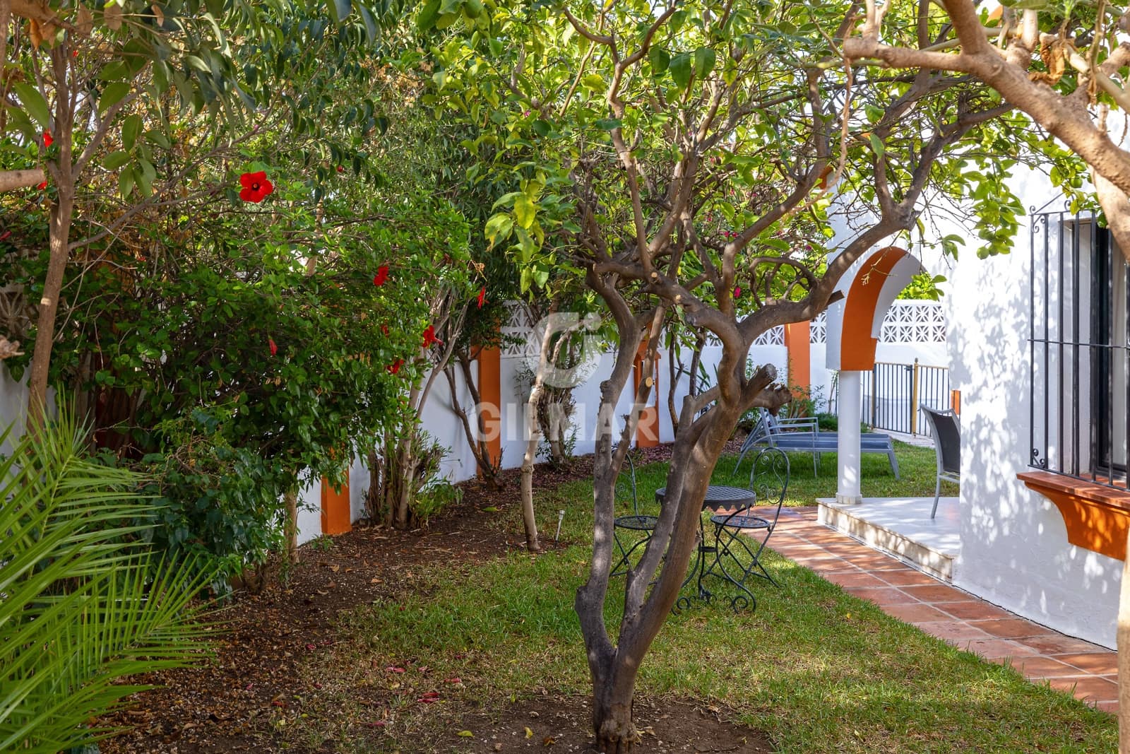 Chalet de 4 habitaciones en Nueva Andalucia en venta con piscina garaje - 1.070.000 € (Ref: 10030922)