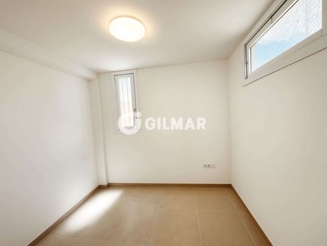 2 slaapkamer Rijtjeshuis te huur in Playa de las Americas, Arona met zwembad garage - € 2.000 (Ref: 10031272)