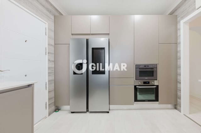4 camera da letto Villa in vendita in Chiclana de la Frontera con piscina - 425.000 € (Rif: 10032418)