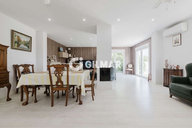 4 camera da letto Villa in vendita in Chiclana de la Frontera con piscina - 425.000 € (Rif: 10032418)