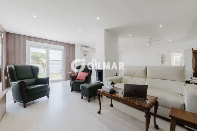 4 camera da letto Villa in vendita in Chiclana de la Frontera con piscina - 425.000 € (Rif: 10032418)
