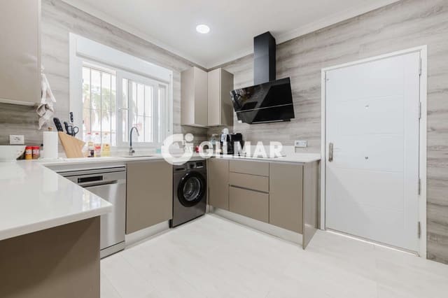 4 camera da letto Villa in vendita in Chiclana de la Frontera con piscina - 425.000 € (Rif: 10032418)