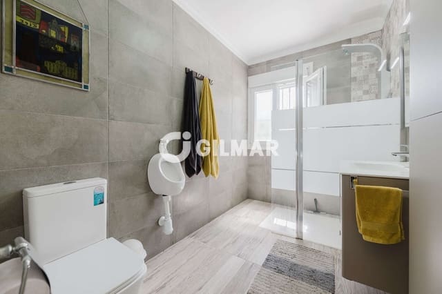 4 camera da letto Villa in vendita in Chiclana de la Frontera con piscina - 425.000 € (Rif: 10032418)