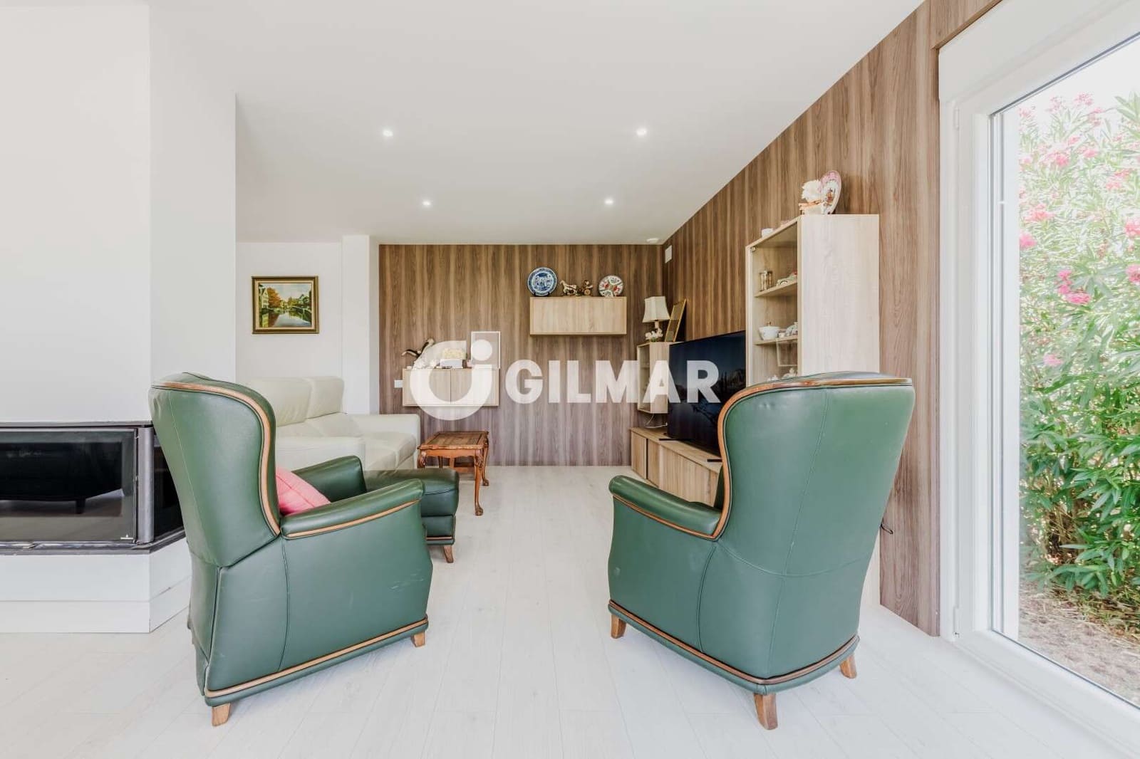 4 bedroom Villa for sale in Chiclana de la Frontera with pool - € 425,000 (Ref: 10032418)