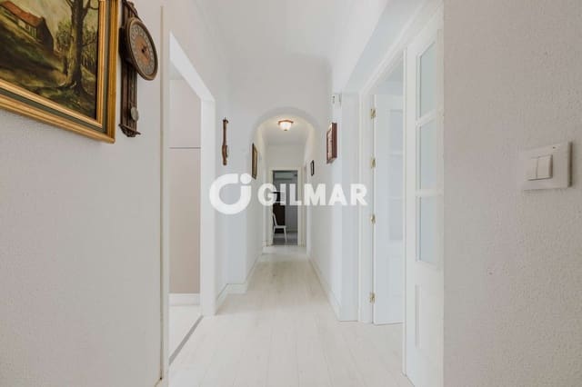 4 makuuhuone Huvila myytävänä paikassa Chiclana de la Frontera mukana uima-altaan - 425 000 € (Ref: 10032418)