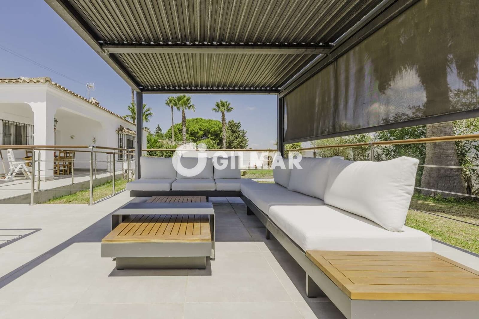 4 bedroom Villa for sale in Chiclana de la Frontera with pool - € 425,000 (Ref: 10032418)
