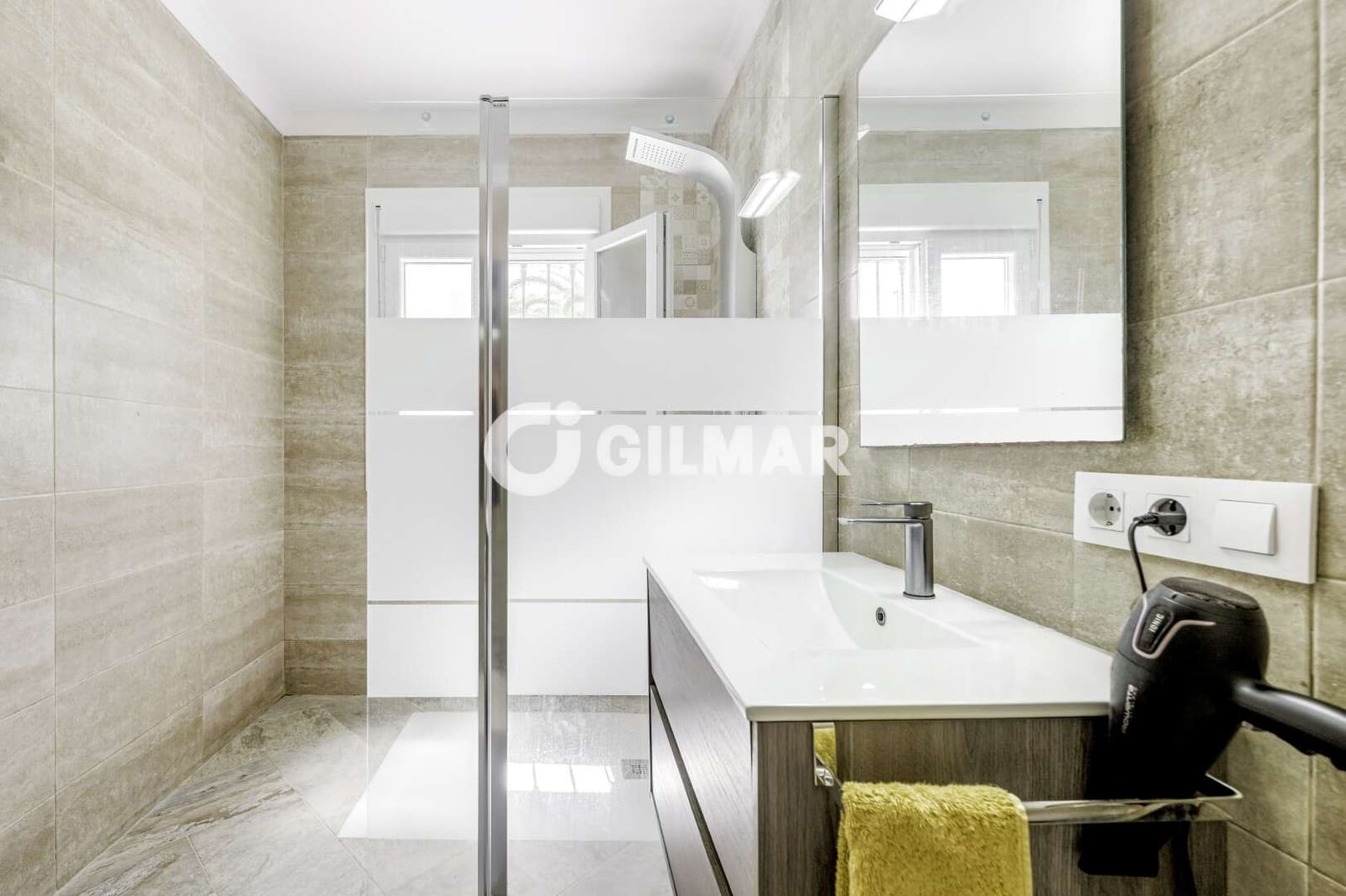 4 bedroom Villa for sale in Chiclana de la Frontera with pool - € 425,000 (Ref: 10032418)