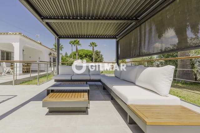 4 makuuhuone Huvila myytävänä paikassa Chiclana de la Frontera mukana uima-altaan - 425 000 € (Ref: 10032418)