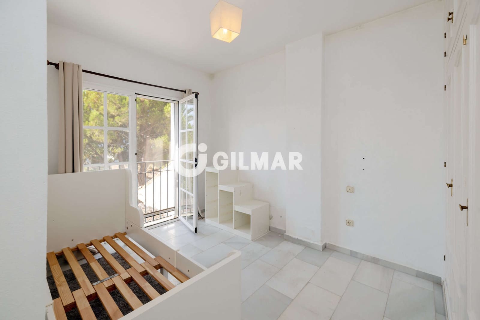 4 Zimmer Reihenhaus zu verkaufen in New Golden Mile mit Pool - 480.000 € (Ref: 10033106)