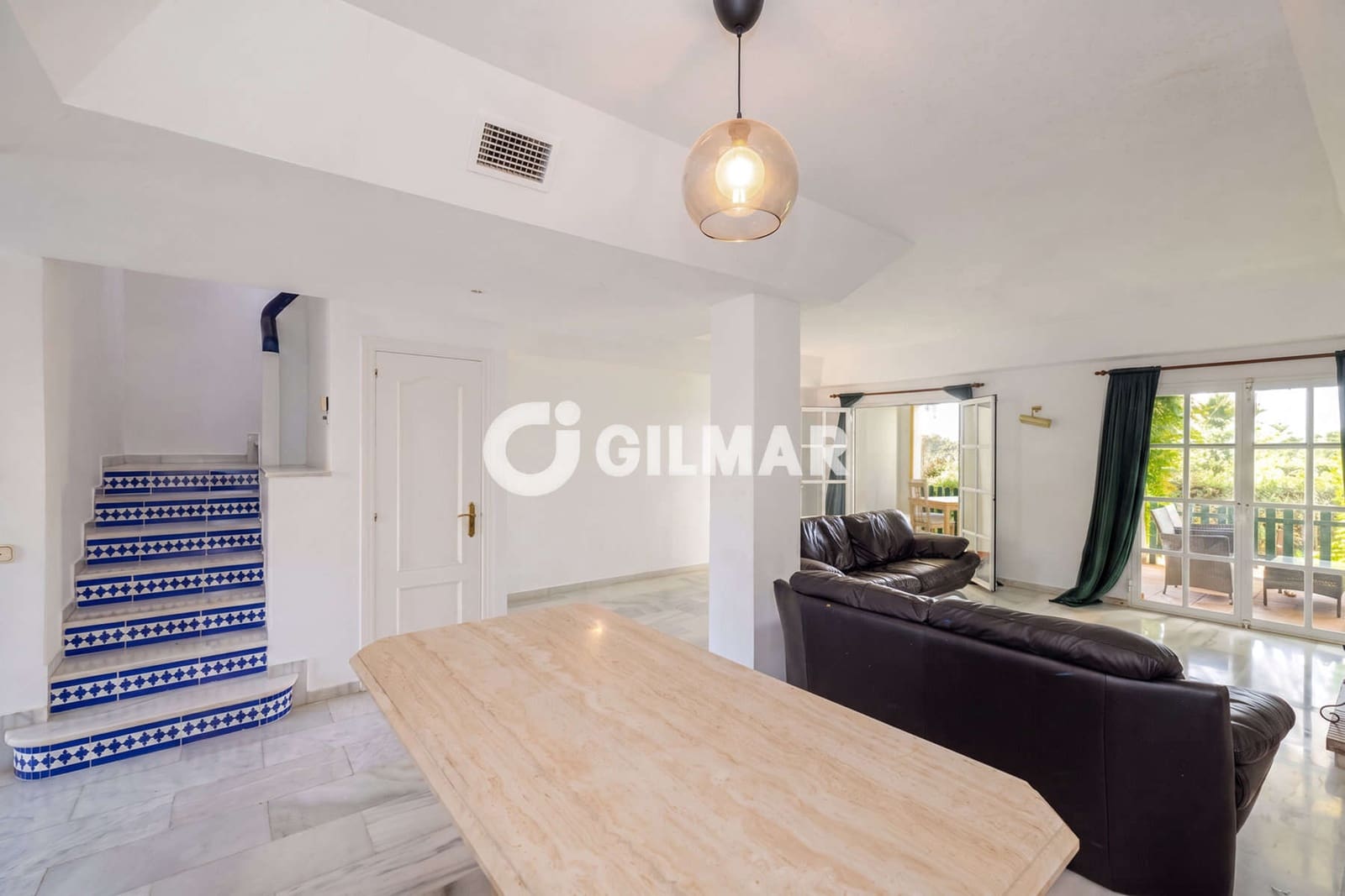 4 Zimmer Reihenhaus zu verkaufen in New Golden Mile mit Pool - 480.000 € (Ref: 10033106)