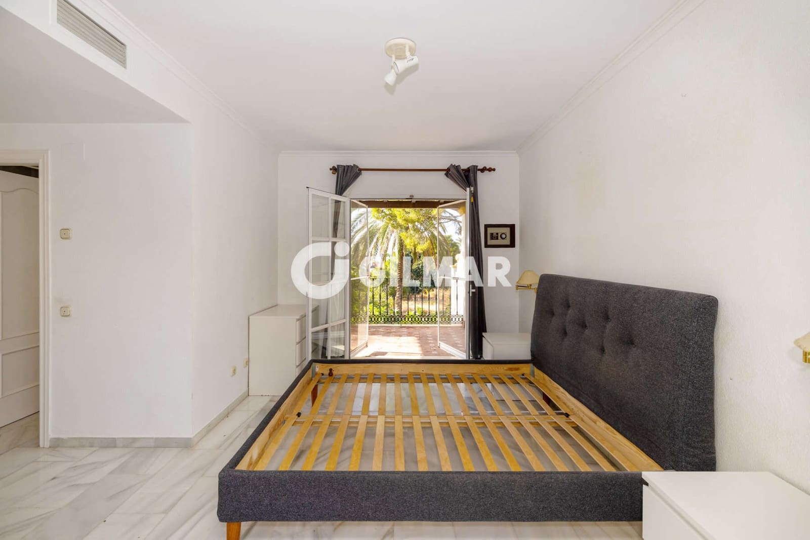 4 Zimmer Reihenhaus zu verkaufen in New Golden Mile mit Pool - 480.000 € (Ref: 10033106)