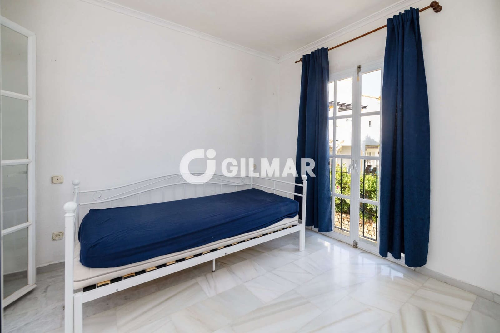 4 Zimmer Reihenhaus zu verkaufen in New Golden Mile mit Pool - 480.000 € (Ref: 10033106)