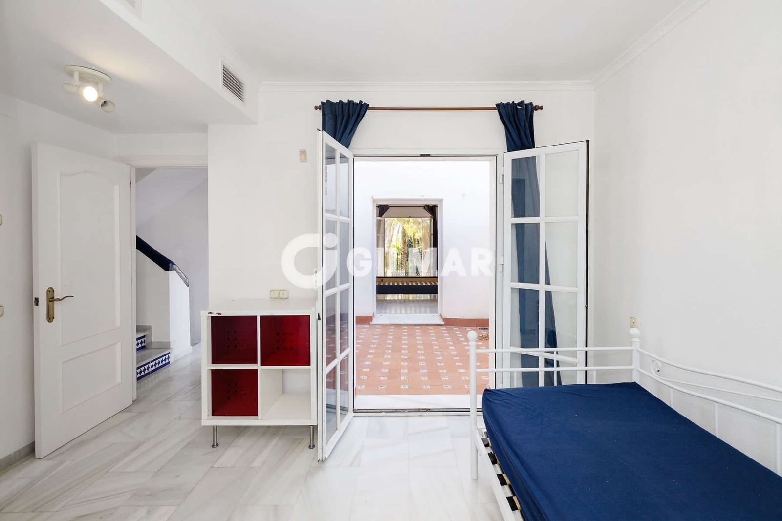 4 Zimmer Reihenhaus zu verkaufen in New Golden Mile mit Pool - 480.000 € (Ref: 10033106)
