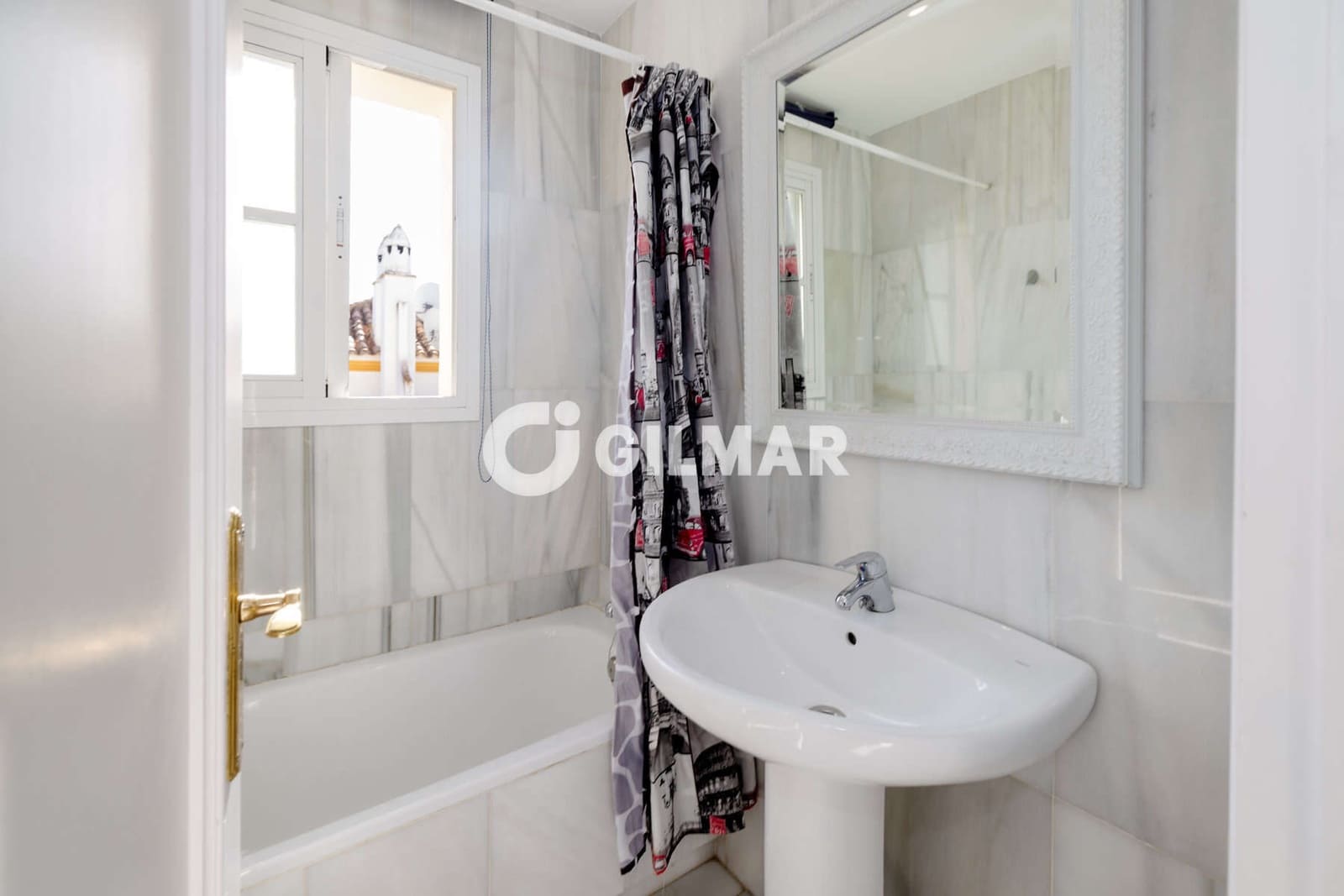 4 Zimmer Reihenhaus zu verkaufen in New Golden Mile mit Pool - 480.000 € (Ref: 10033106)