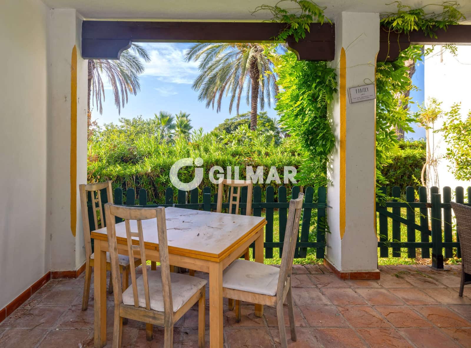 4 Zimmer Reihenhaus zu verkaufen in New Golden Mile mit Pool - 480.000 € (Ref: 10033106)