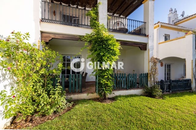 4 makuuhuone Rivitalo myytävänä paikassa Sotoserena, Estepona mukana uima-altaan - 480 000 € (Ref: 10033106)