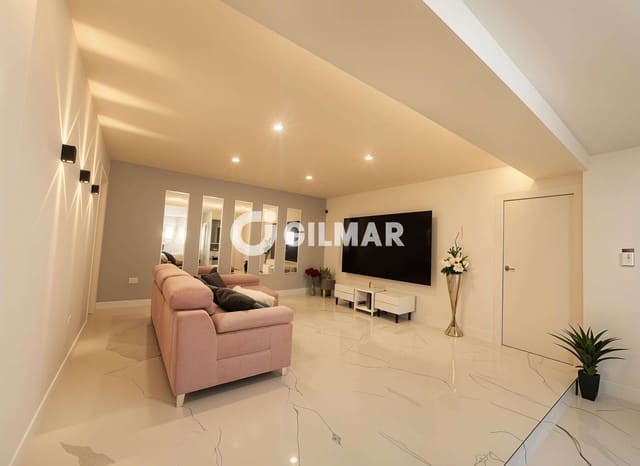 6 Zimmer Wohnung zu vermieten in Torviscas Centro y Alto, Adeje mit Pool Garage - 9.800 € (Ref: 10033267)