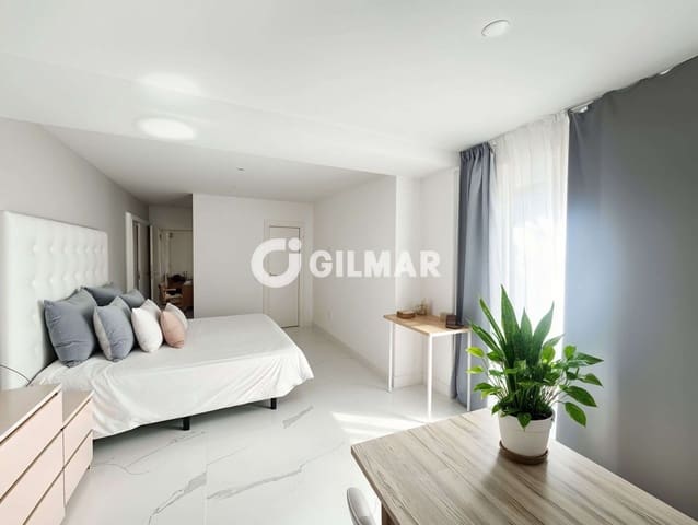 6 Zimmer Wohnung zu vermieten in Torviscas Centro y Alto, Adeje mit Pool Garage - 9.800 € (Ref: 10033267)