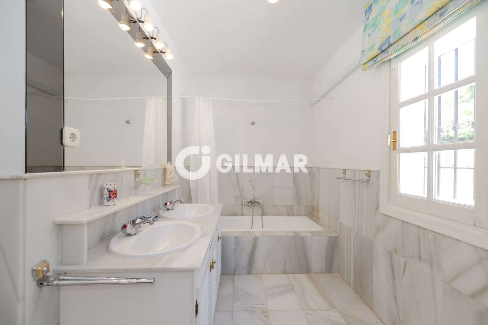 8 sovrum Villa till salu i Benahavis med pool garage - 3 900 000 € (Ref: 10034247)