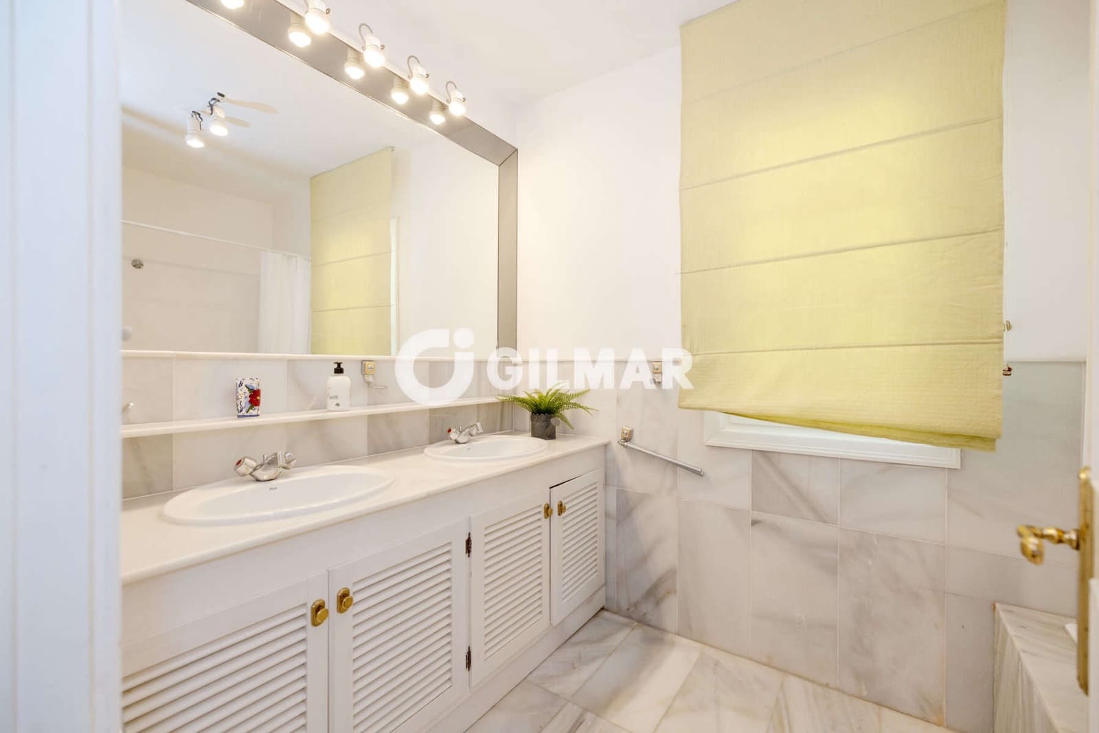 8 sovrum Villa till salu i Benahavis med pool garage - 3 900 000 € (Ref: 10034247)