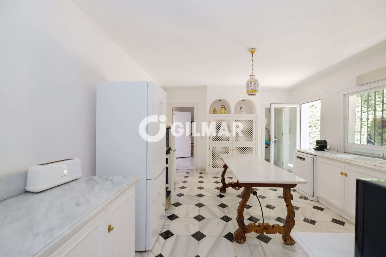 8 sovrum Villa till salu i Benahavis med pool garage - 3 900 000 € (Ref: 10034247)