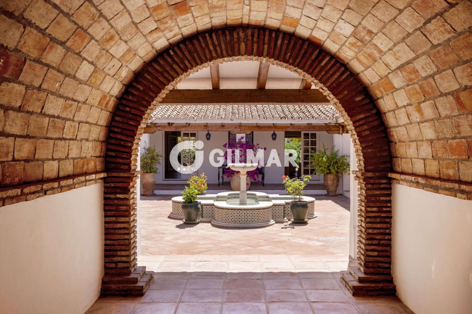 8 sovrum Villa till salu i Benahavis med pool garage - 3 900 000 € (Ref: 10034247)