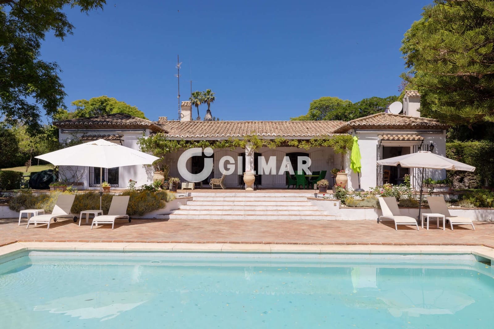8 sovrum Villa till salu i Benahavis med pool garage - 3 900 000 € (Ref: 10034247)