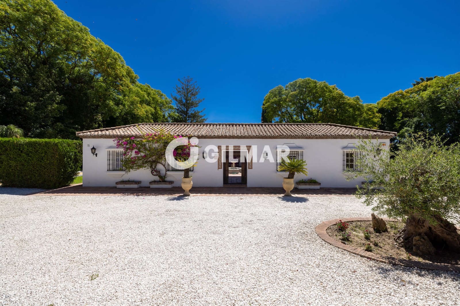 8 sovrum Villa till salu i Benahavis med pool garage - 3 900 000 € (Ref: 10034247)