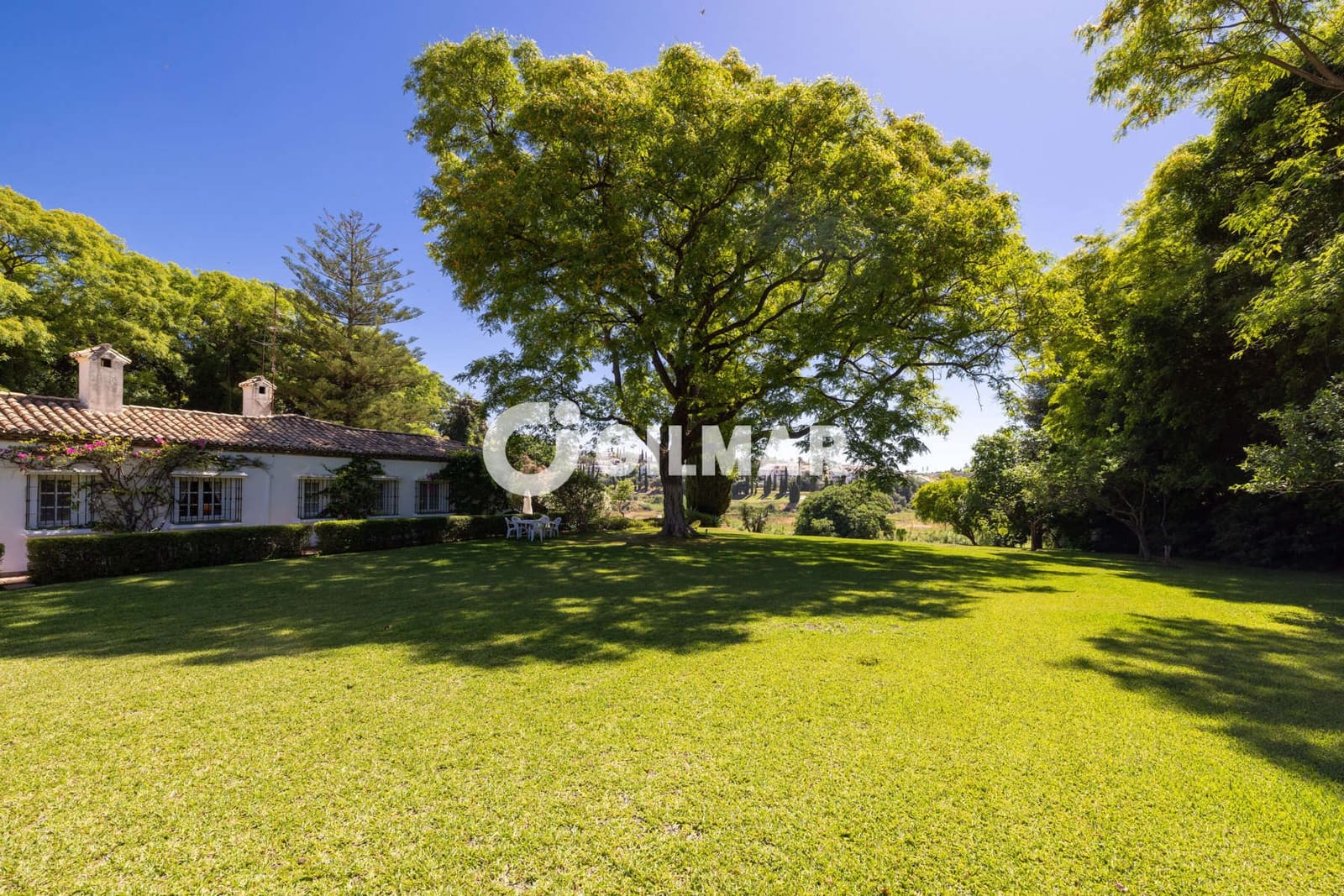 8 sovrum Villa till salu i Benahavis med pool garage - 3 900 000 € (Ref: 10034247)