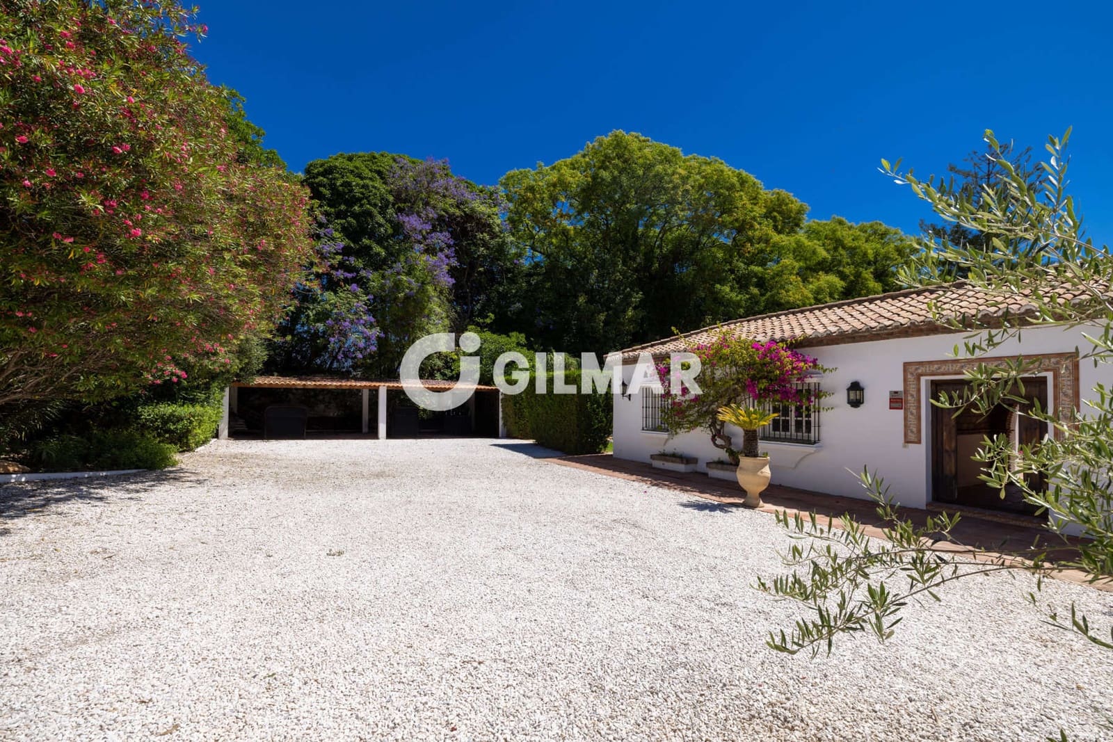 8 sovrum Villa till salu i Benahavis med pool garage - 3 900 000 € (Ref: 10034247)