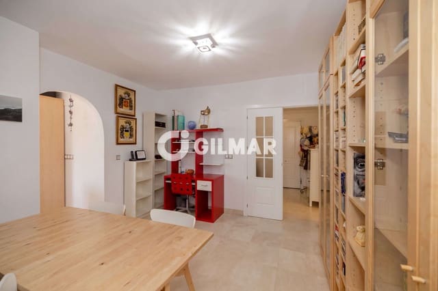 3 makuuhuone Asunto myytävänä paikassa San Luis de Sabinillas, Manilva mukana uima-altaan 
autotalli - 750 000 € (Ref: 10035656)