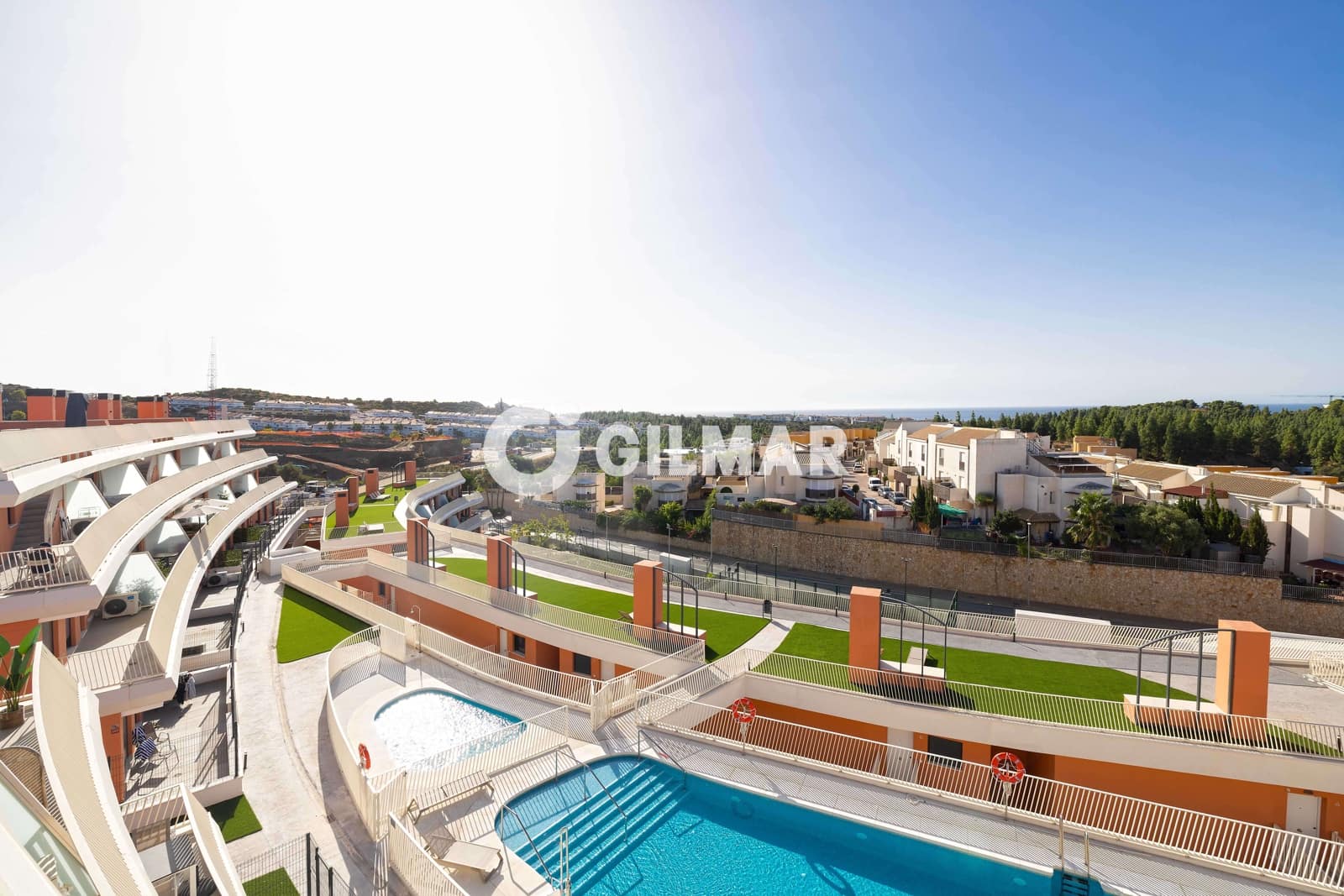 Ático de 3 habitaciones en El Chaparral en venta con piscina garaje - 550.000 € (Ref: 10035733)