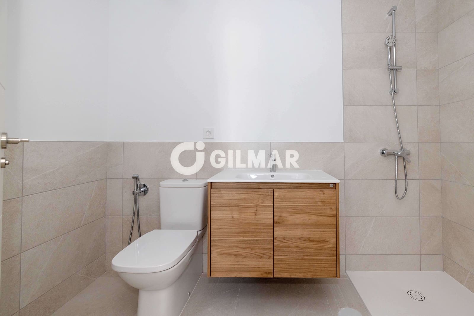 Ático de 3 habitaciones en El Chaparral en venta con piscina garaje - 550.000 € (Ref: 10035733)