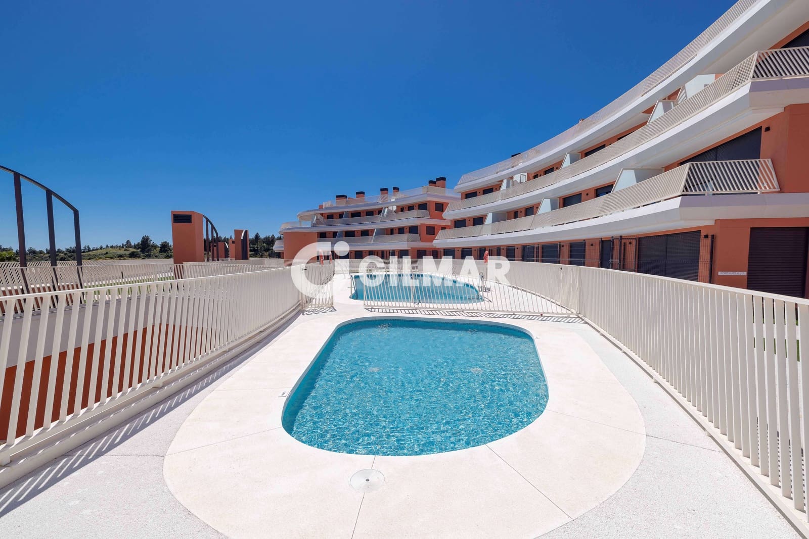 Ático de 3 habitaciones en El Chaparral en venta con piscina garaje - 550.000 € (Ref: 10035733)
