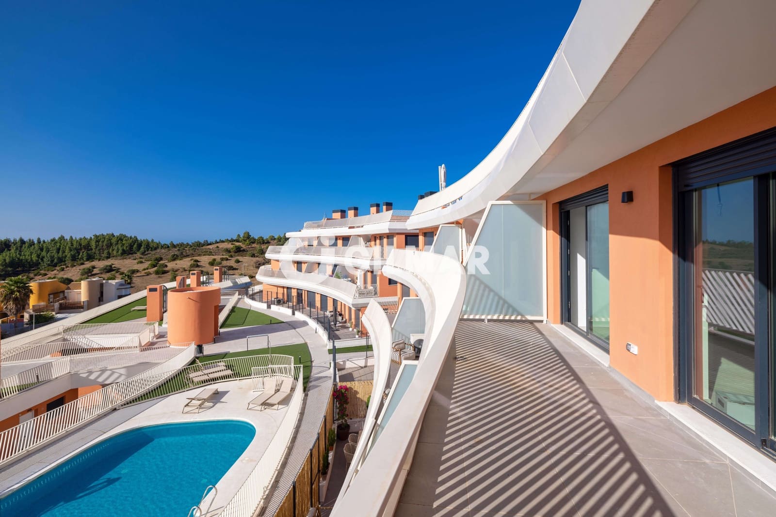 Ático de 3 habitaciones en El Chaparral en venta con piscina garaje - 550.000 € (Ref: 10035733)
