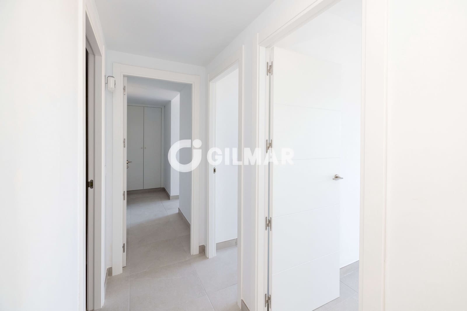 Ático de 3 habitaciones en El Chaparral en venta con piscina garaje - 550.000 € (Ref: 10035733)