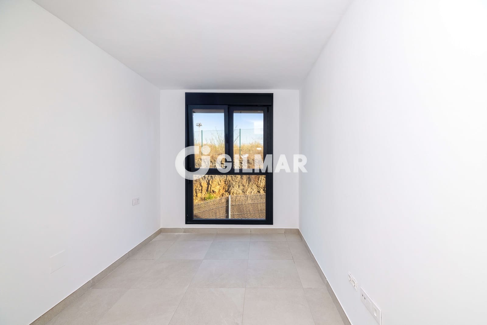Ático de 3 habitaciones en El Chaparral en venta con piscina garaje - 550.000 € (Ref: 10035733)