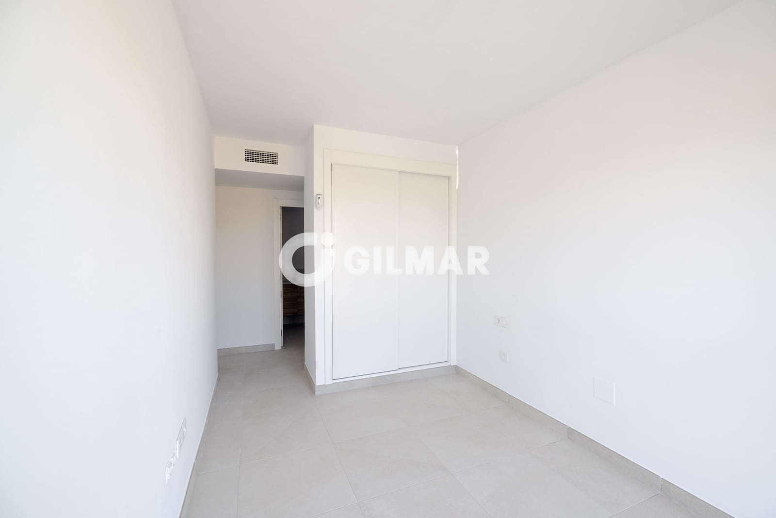 Ático de 3 habitaciones en El Chaparral en venta con piscina garaje - 550.000 € (Ref: 10035733)