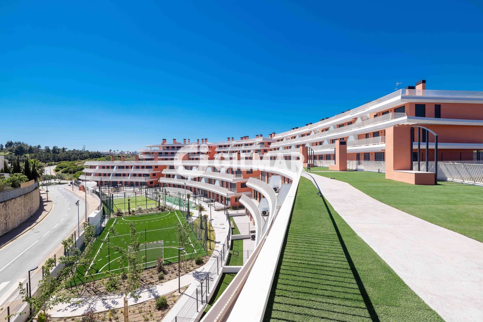 Ático de 3 habitaciones en El Chaparral en venta con piscina garaje - 550.000 € (Ref: 10035733)
