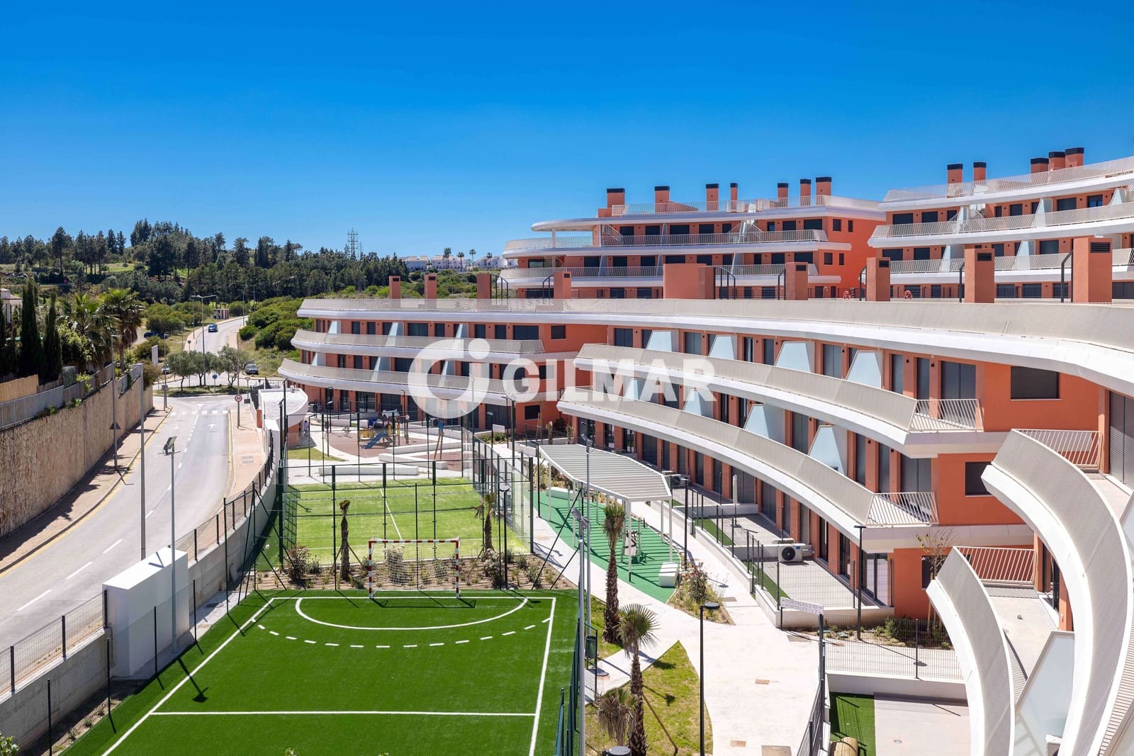 Ático de 3 habitaciones en El Chaparral en venta con piscina garaje - 550.000 € (Ref: 10035733)