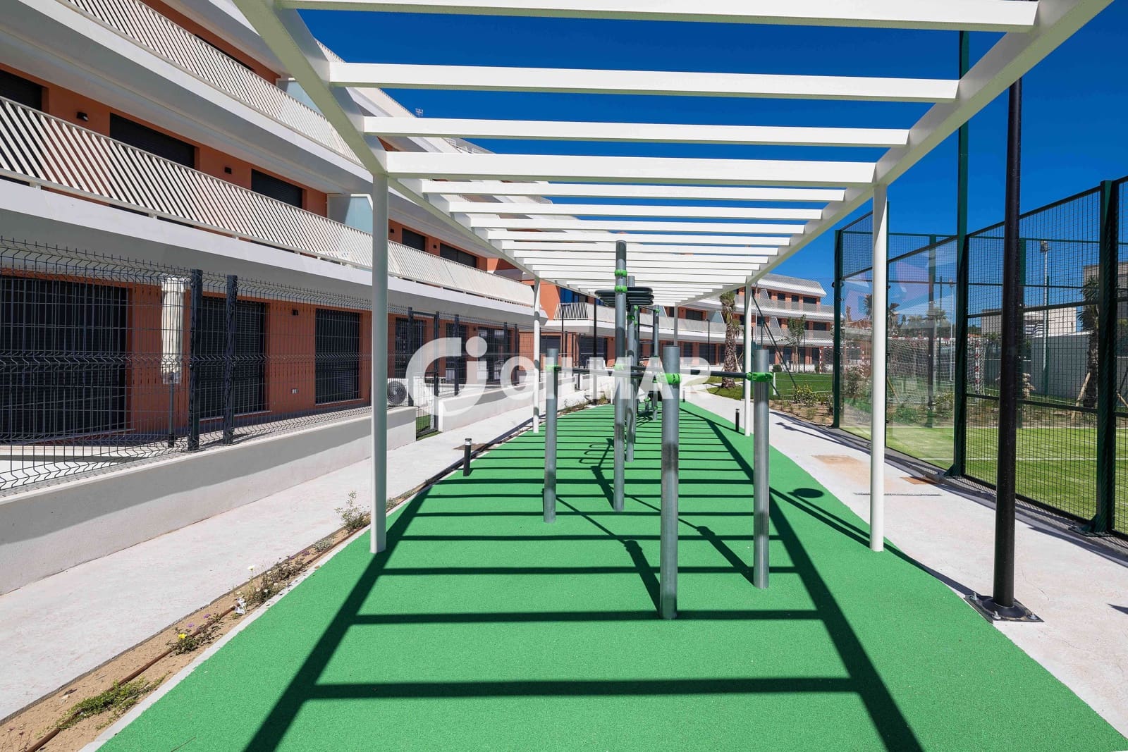 Ático de 3 habitaciones en El Chaparral en venta con piscina garaje - 550.000 € (Ref: 10035733)