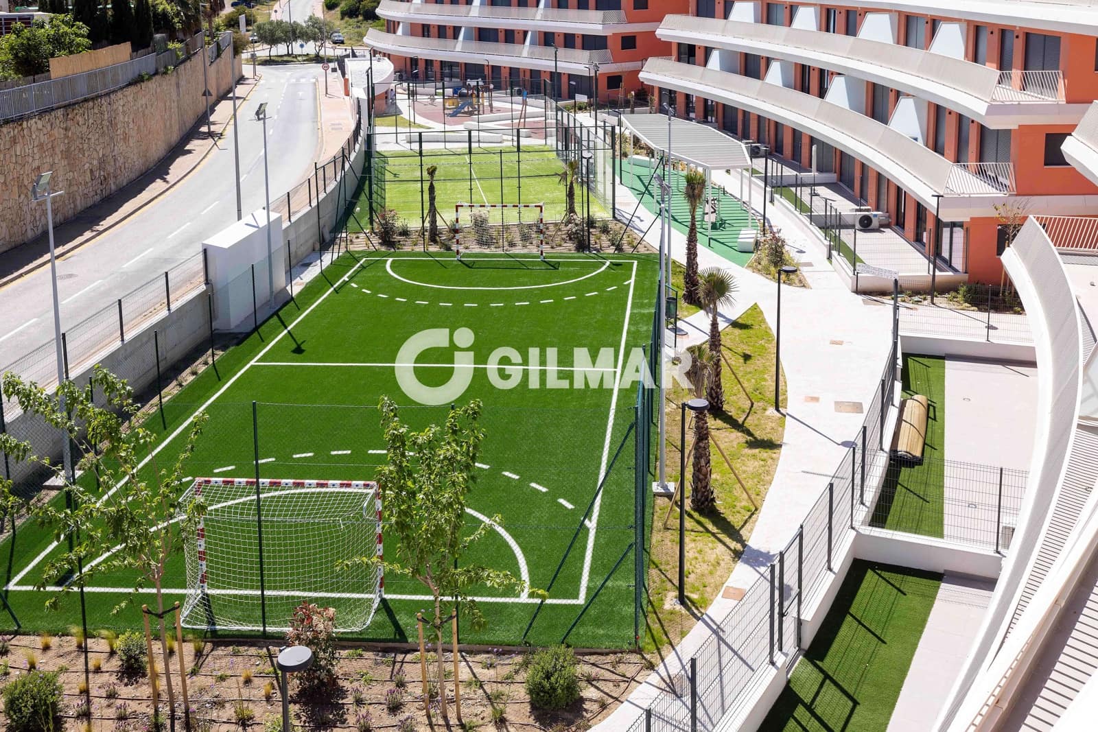 Ático de 3 habitaciones en El Chaparral en venta con piscina garaje - 550.000 € (Ref: 10035733)