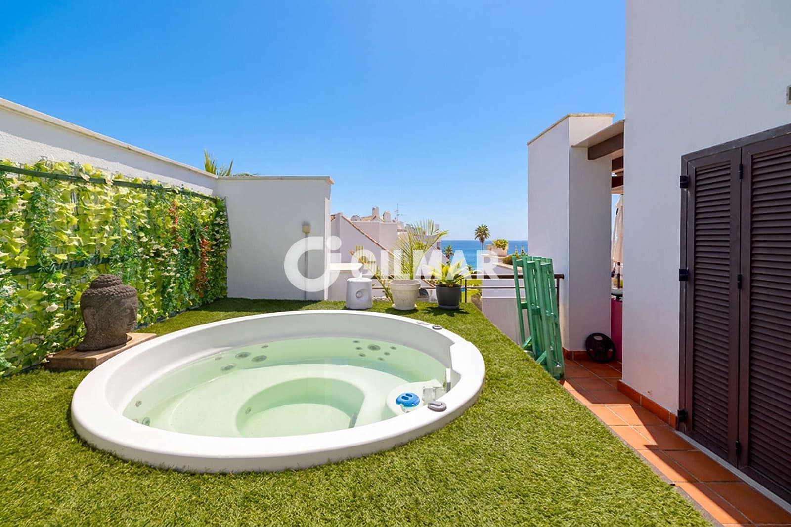 2 quarto Penthouse para venda em Bahia de Casares com piscina garagem - 520 000 € (Ref: 10037686)