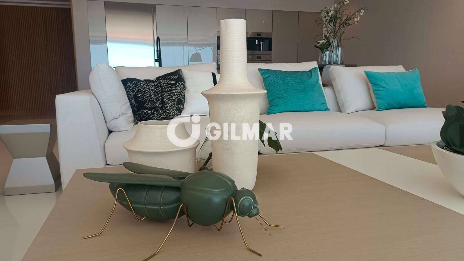 4 slaapkamer Flat te koop in Nueva Andalucia met zwembad garage - € 5.900.000 (Ref: 10039988)