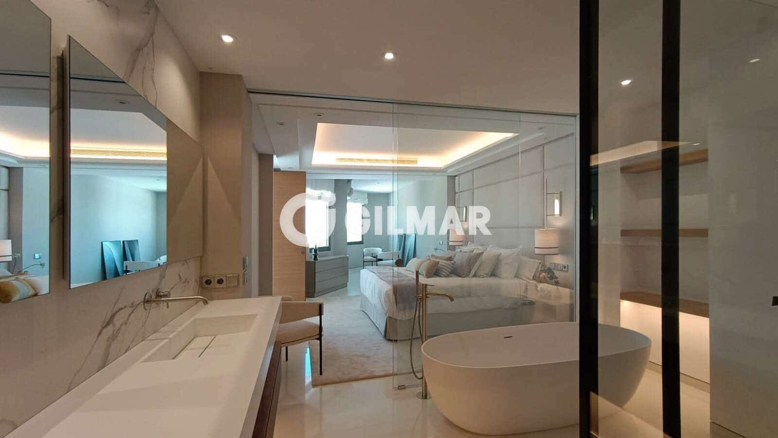 4 slaapkamer Flat te koop in Nueva Andalucia met zwembad garage - € 5.900.000 (Ref: 10039988)