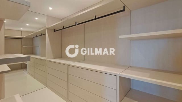 4 slaapkamer Flat te koop in Puerto Banus, Marbella met zwembad garage - € 5.900.000 (Ref: 10039988)